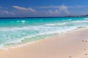 Beach, fun & relax at the Hotel Zone in Cancun